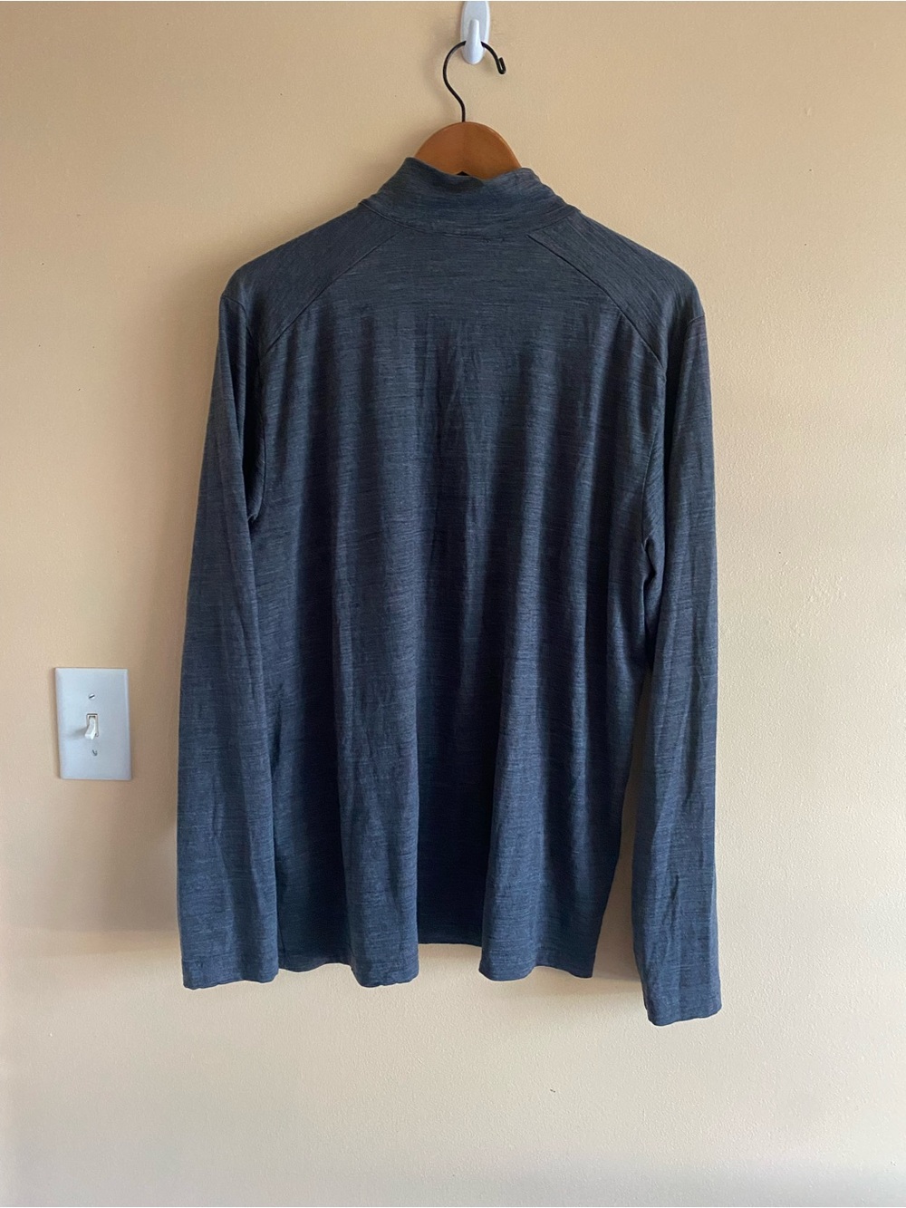 United Colors of Benetton Merino Wool 1/4 Zip Shirts L Lot of 2 - Picture 3 of 15